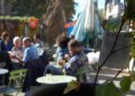 la-terrasse-sa-vigne-et-son-acce_s-aux-quais-700x500.jpg